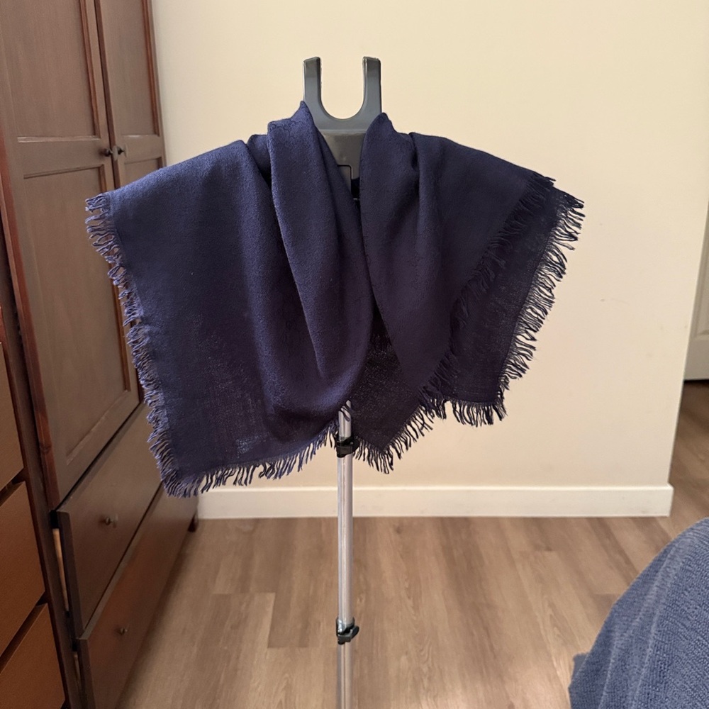 Gucci Deep Blue GG wool shawl